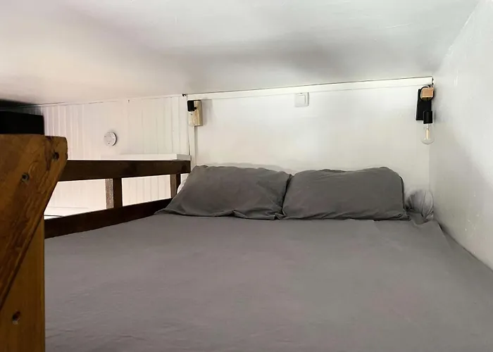 Rioulet 1 - Tres Beau Avec Mezzanine Et Balcon Proche Du Centre De Mae-1124 アパート バレージュ